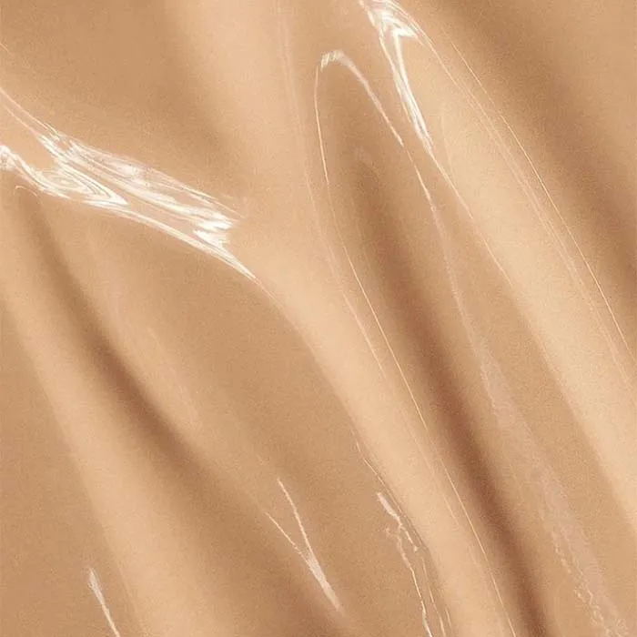 MADARA Skin Equal Soft Glow Foundation SPF15